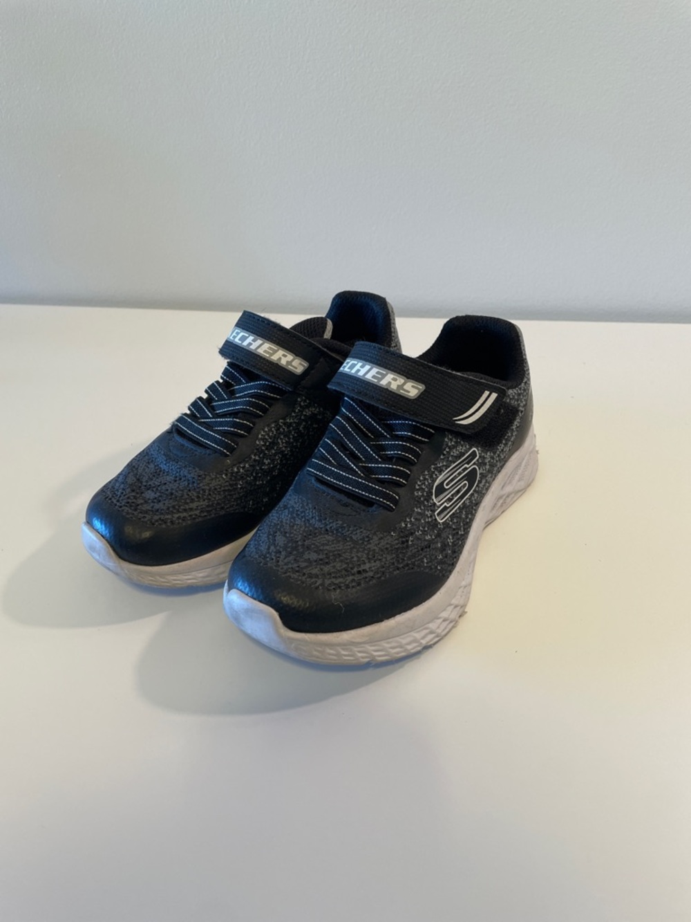 Skechers Toddler Kids Boys Black and White Slip-On Velcro Sneakers Tennis Shoes
